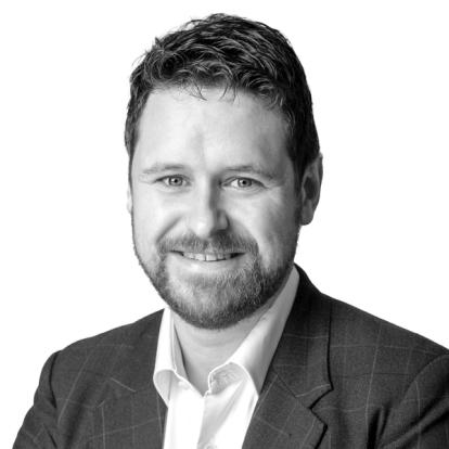 Headshot of Stuart Mackenzie